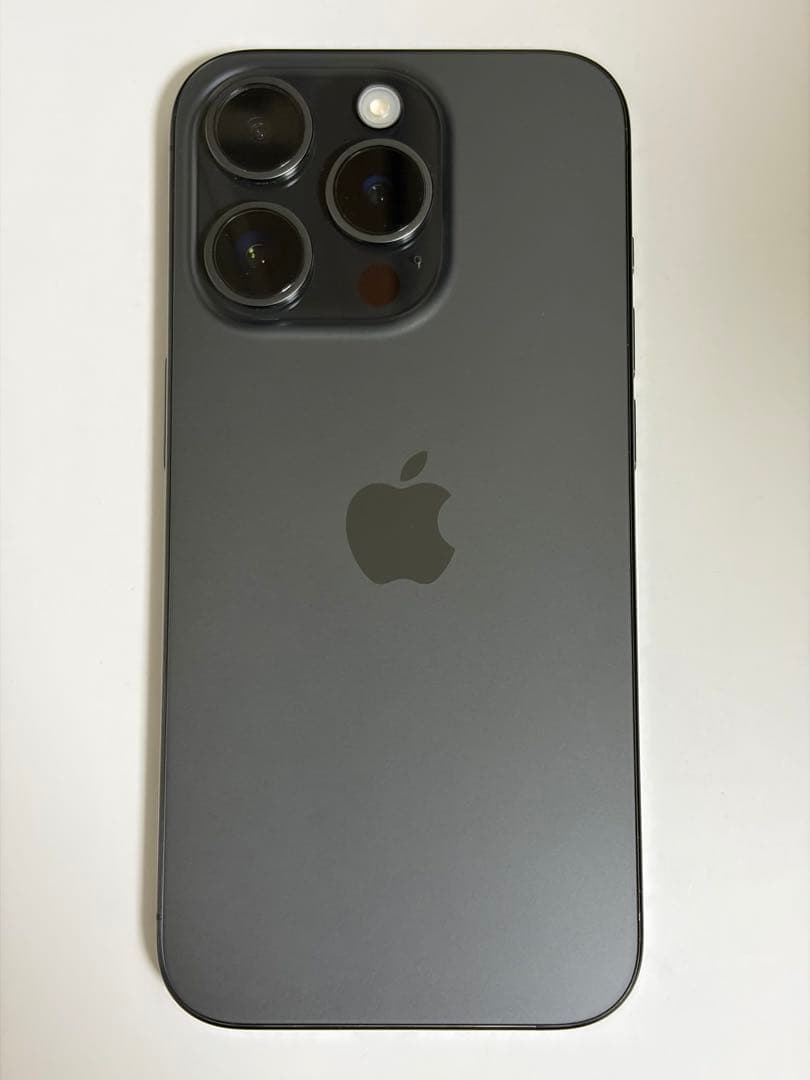 【たぬちん】iPhone 15 Pro ブラックチタニウム 128GB