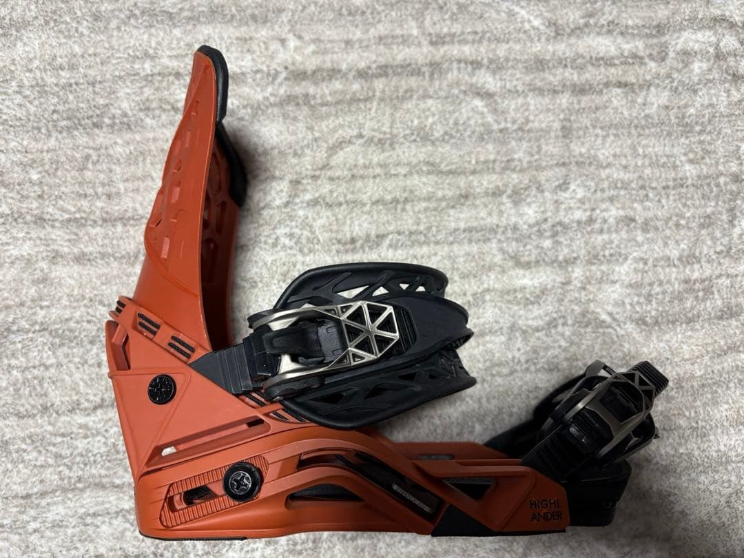 サロモン　ハイランダー　オレンジ／ブラック　Mサイズ