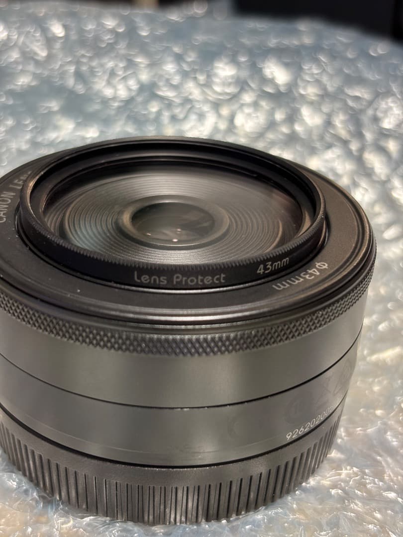 ミラーレス一眼カメラCanon EOS Kiss M2