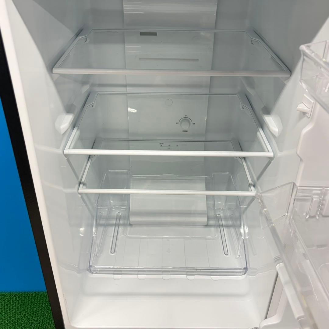 690 ブラックカラー　冷蔵庫　200L弱　洗濯機　小型　一人暮らし　極美品