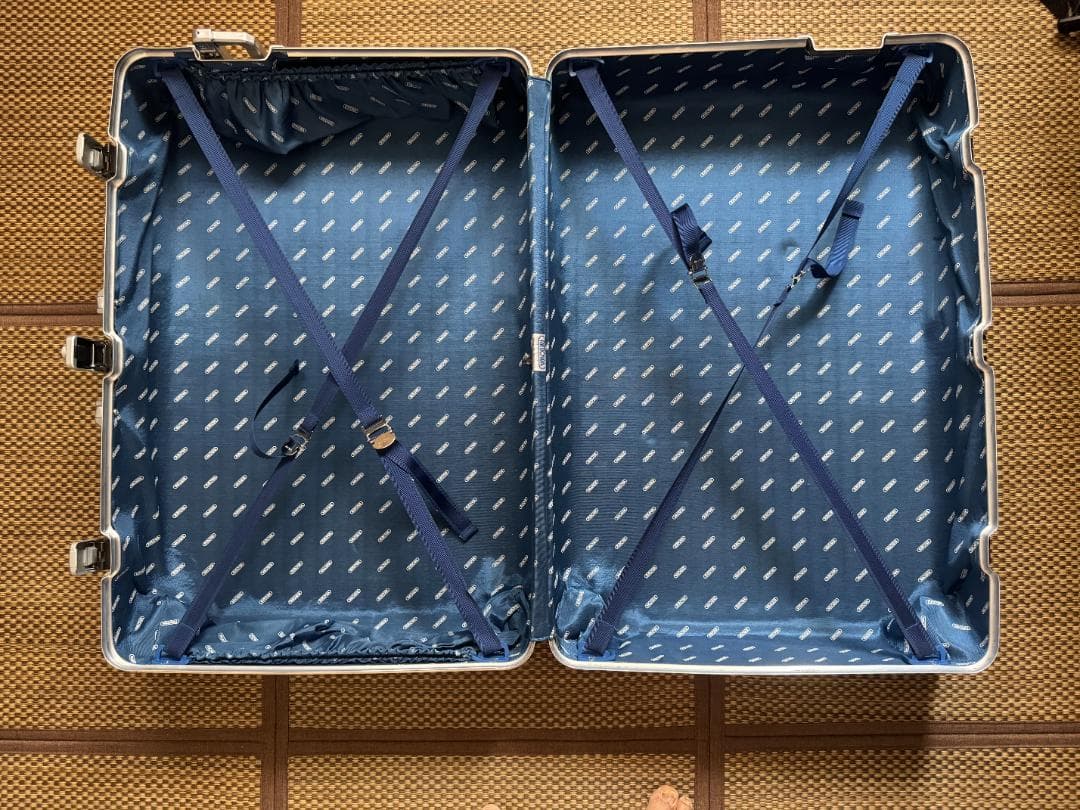 大幅値下・廃番青ロゴ・希少トップハンドルモデル・RIMOWA （98〜100L）