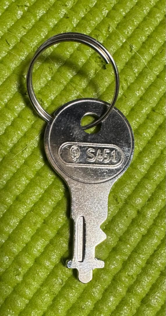 大幅値下・廃番青ロゴ・希少トップハンドルモデル・RIMOWA （98〜100L）