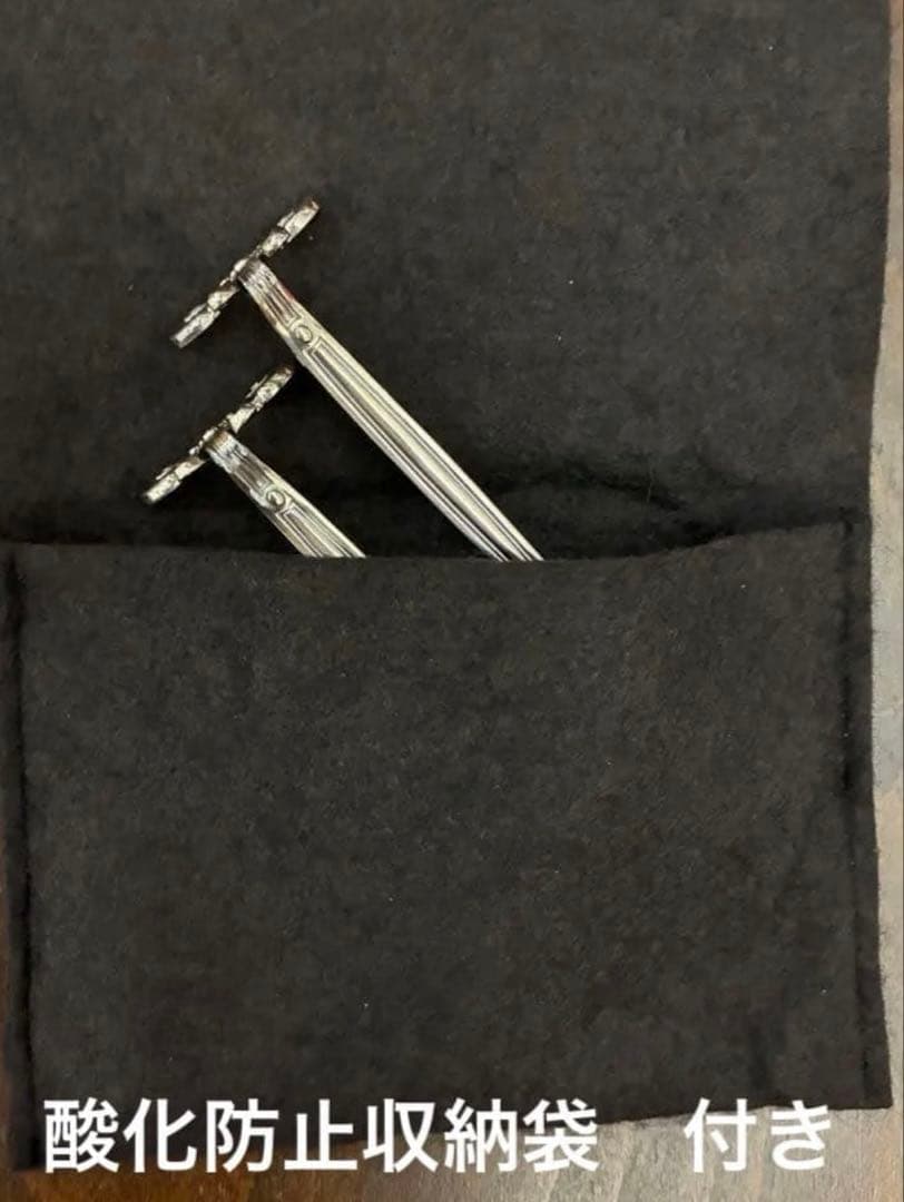 クリストフル　希少　コキーユのナイフレスト　アンティターニッシュの収納袋付き