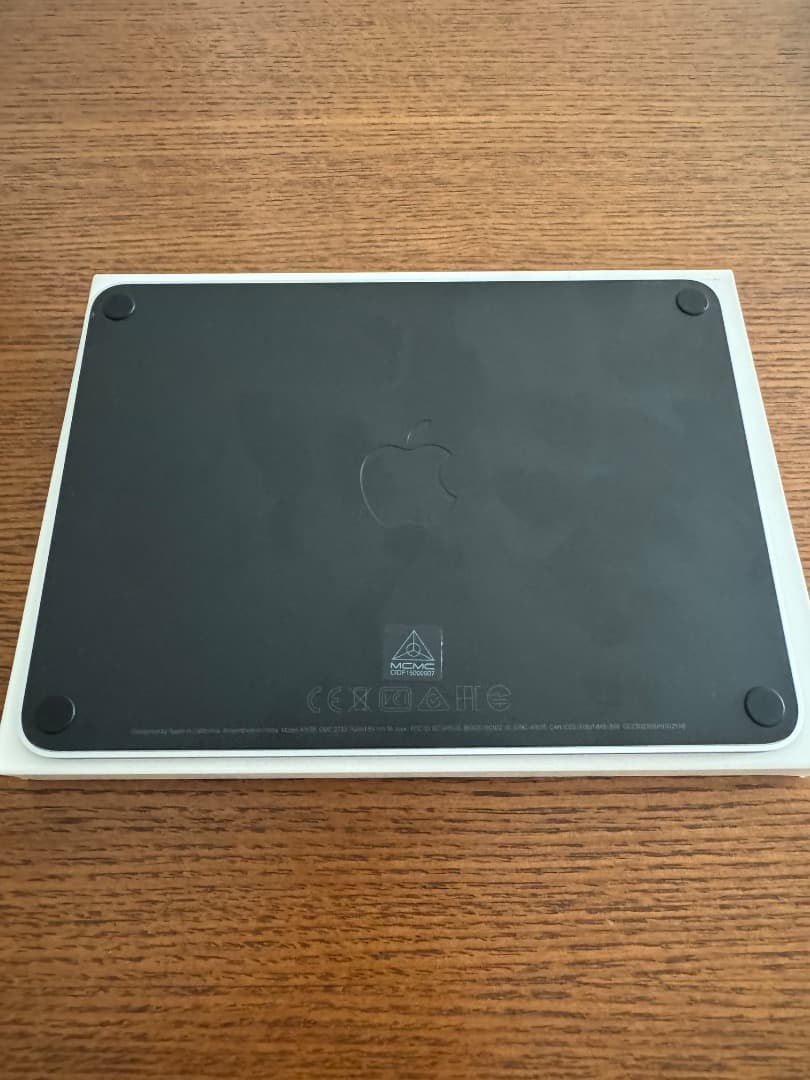 Apple Magic Trackpad Black（Lightning）