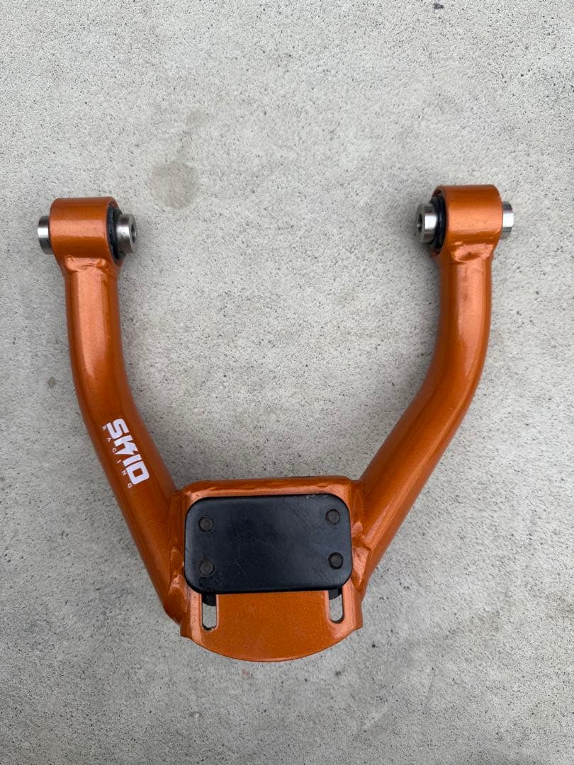 18クラウン　スキッドレーシング　アッパーアーム