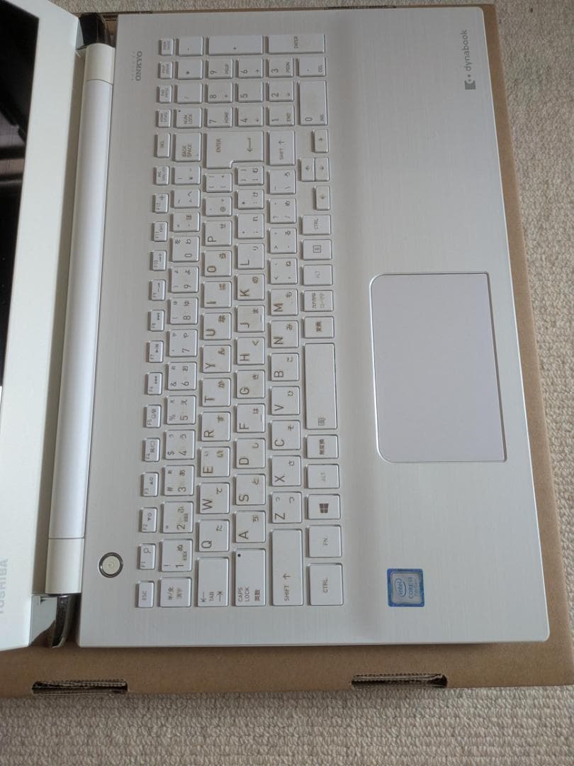 東芝ノートPC dynabook EX/56DW　Windows 10 