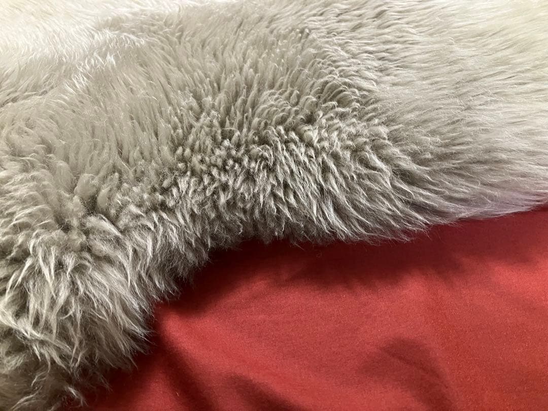 美品！ムートンラグ187×68cm