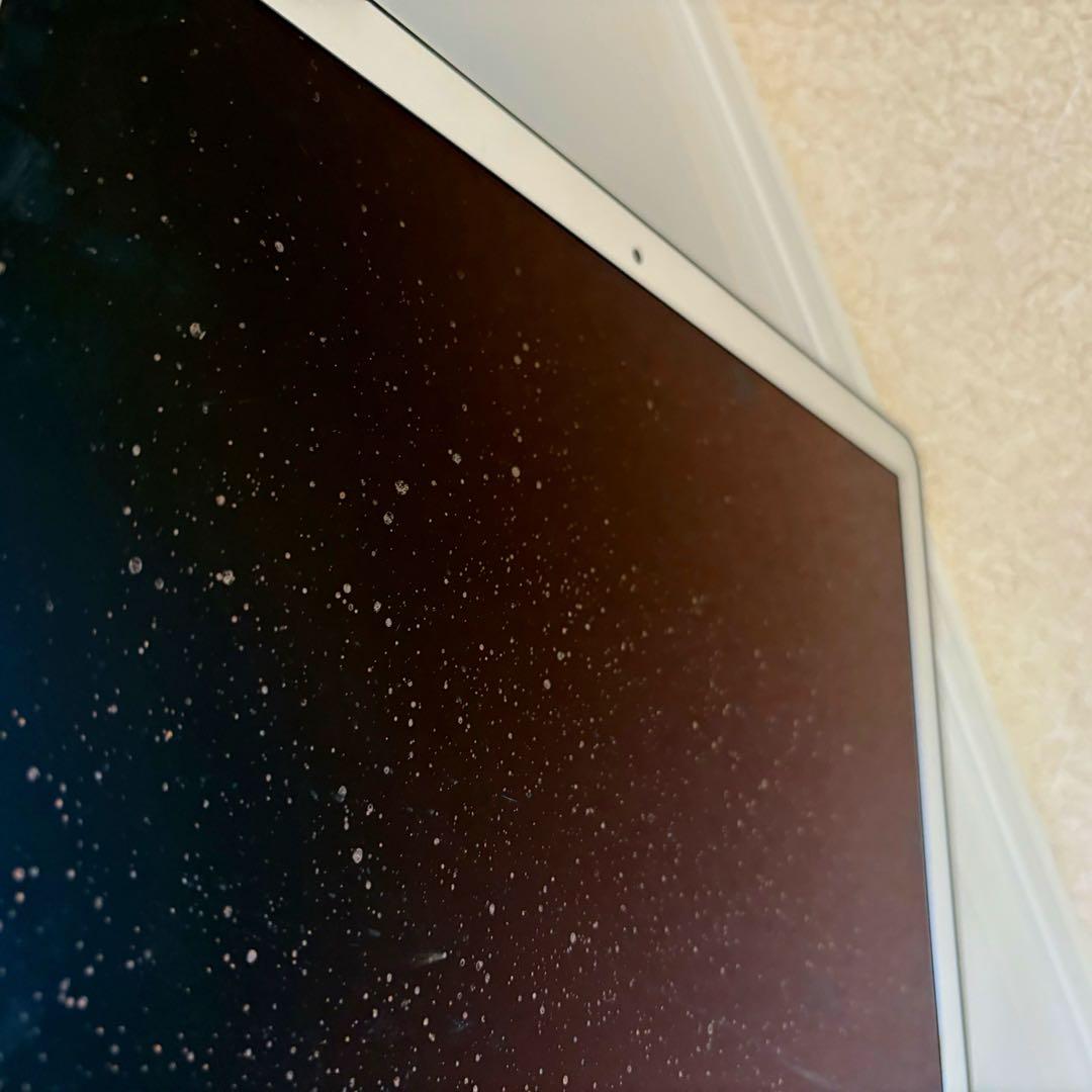 MacBook Air 13インチ 2011年 i7/4GB/SSD 初期化済