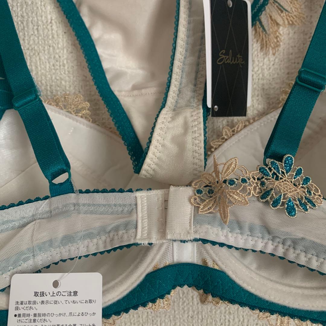 ワコール サルート 79G店舗限定 Salut ブラジャーショーツセット E70