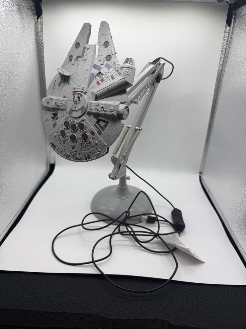 パ*ブ様 ミレニアムファルコン デスクライト