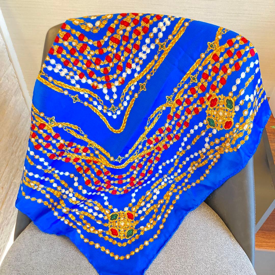 CHANEL シャネル チェーン 宝石柄 スカーフ ブルー