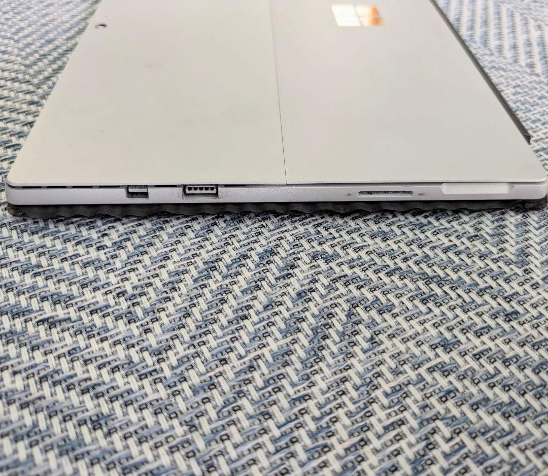 Surface Pro4 4GB 128GB ワイヤレスマウス付属