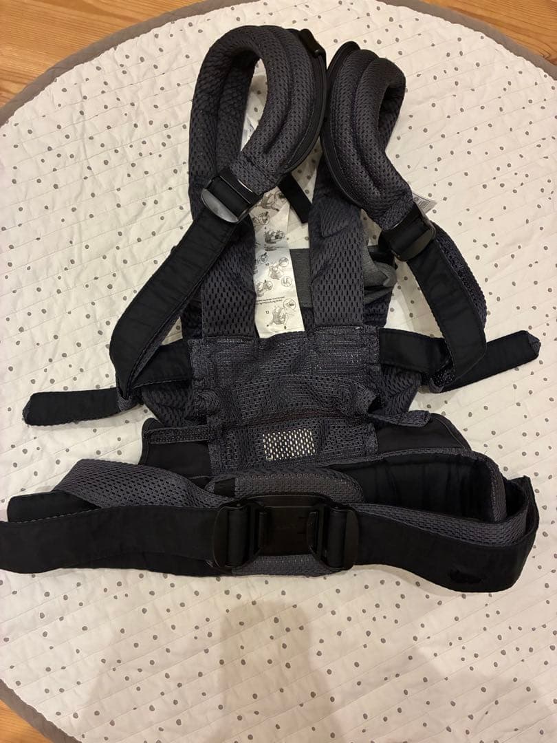 BABYBJORN ベビービョルン　HARMONY ネイビー