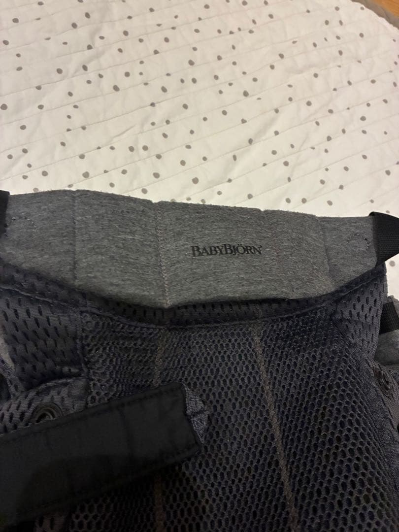 BABYBJORN ベビービョルン　HARMONY ネイビー