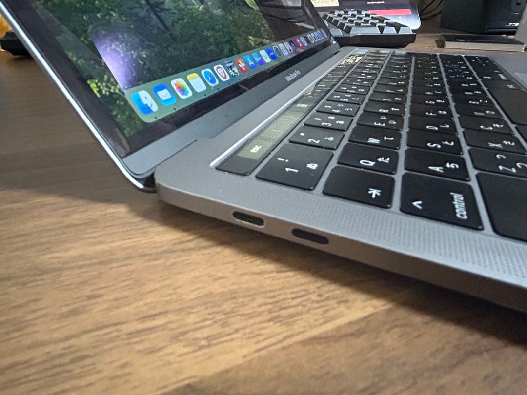 Apple MacBook Pro 13インチ 2020