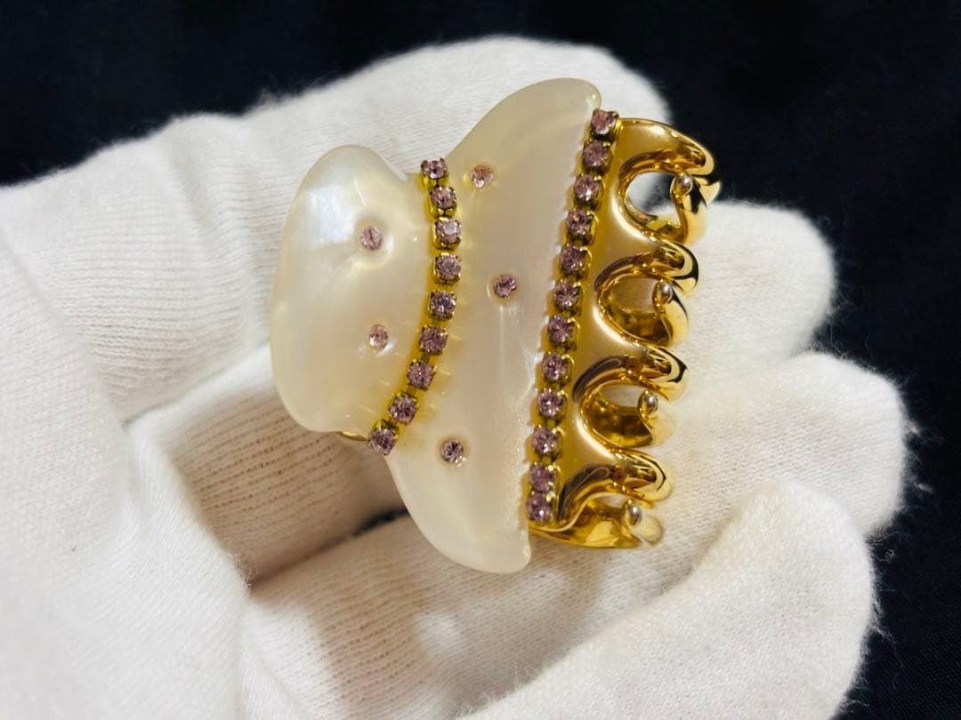 レモン様　アッカacca クリップ　ヘアクリップ　パールホワイト　ラインストーン