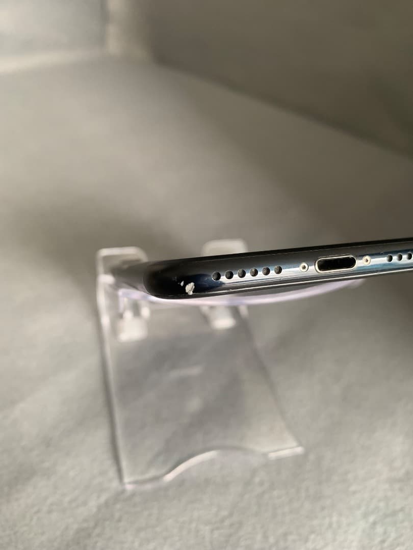 美品　国内版　SIMフリー　iPhone7 128GB ブラック色