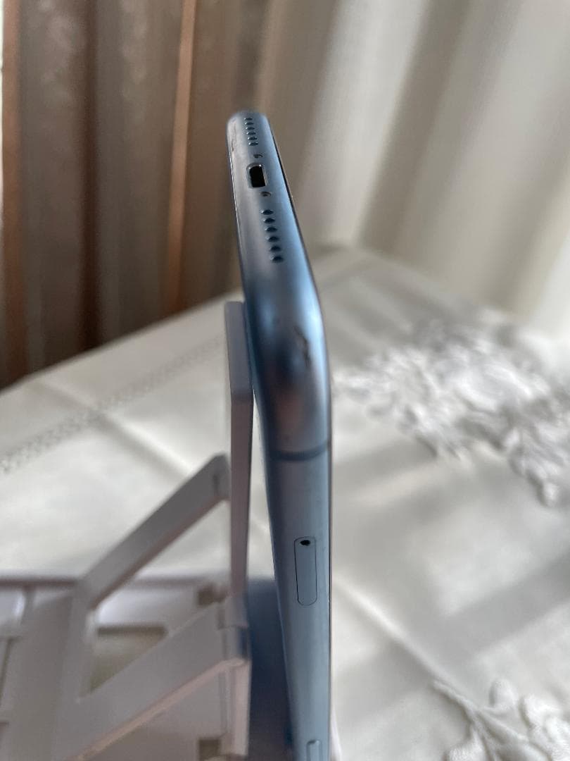 iPhone XR ブルー 64GB 動作品 SIMフリー (背面割れ)