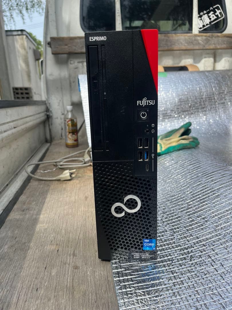 ジャンク　FUJITSU ESPRIMO D7012/LX i7 2023年製
