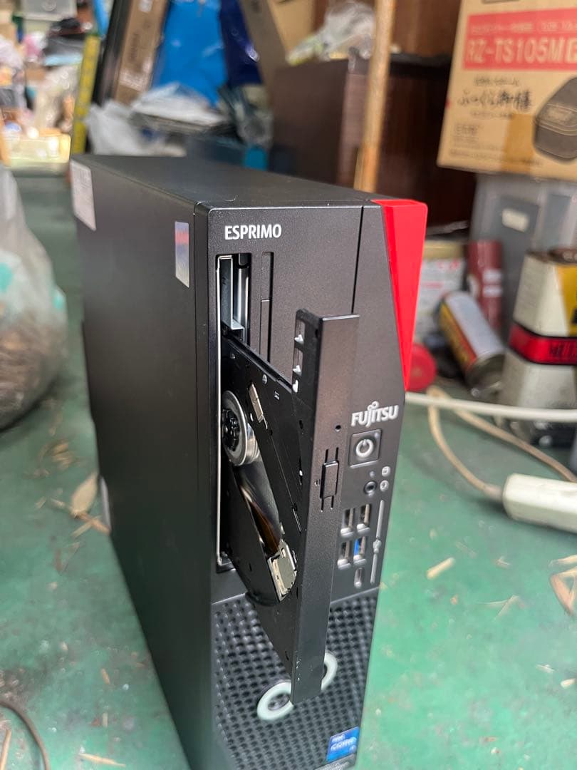 ジャンク　FUJITSU ESPRIMO D7012/LX i7 2023年製