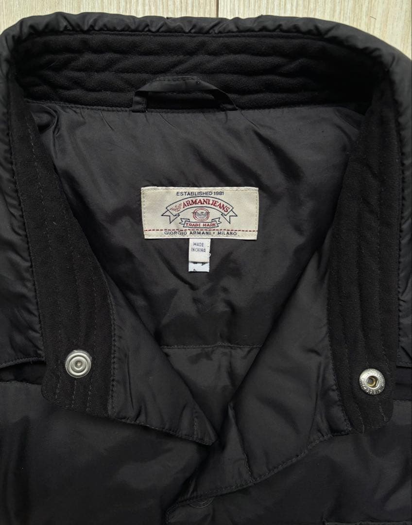 ARMANI JEANSアルマーニジーンズ 中綿キルティングジャケット ブラック