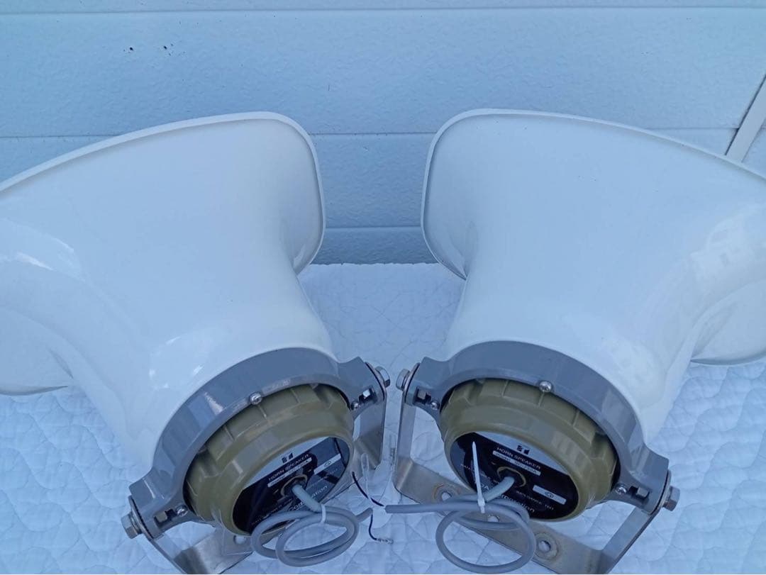 TOA　2個で60W選挙スピーカー　車載アンプ60W　マイク1本