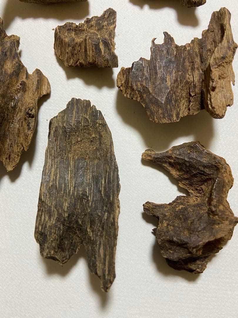 天然沈水沈香木詰め合わせ　25g