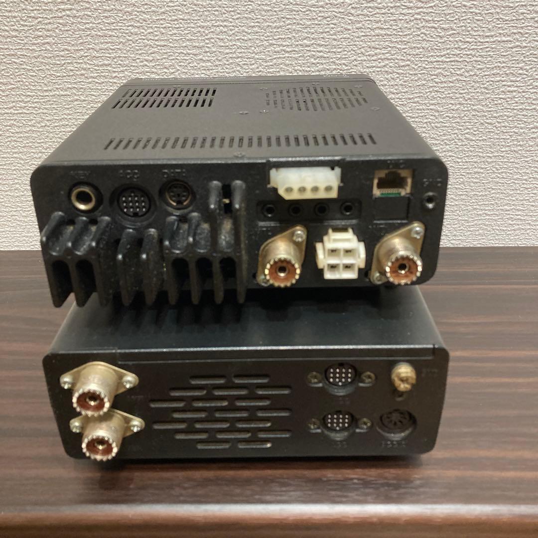ICOM IC-7000M(トランシーバー)+AT-180(アンテナチューナー)