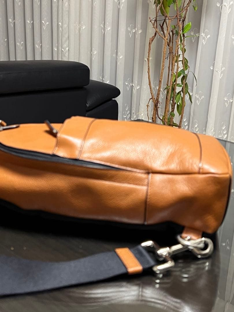 コーチ　ボディバッグ