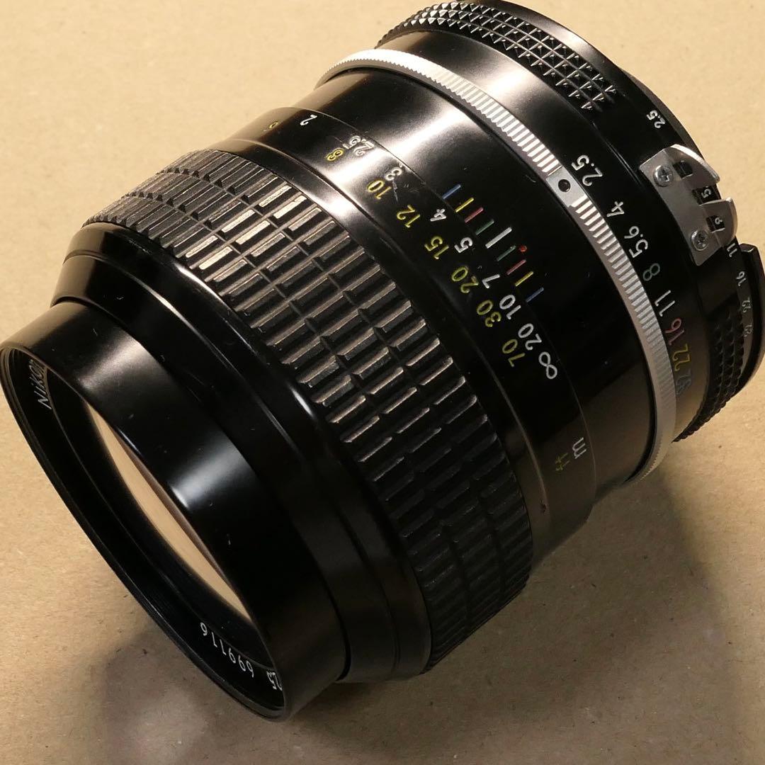 NIKKOR 105mm f/2.5 単焦点レンズ　AIレンズ