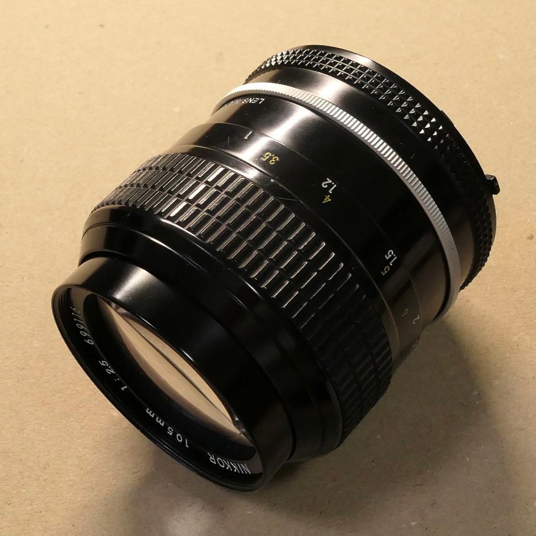 NIKKOR 105mm f/2.5 単焦点レンズ　AIレンズ