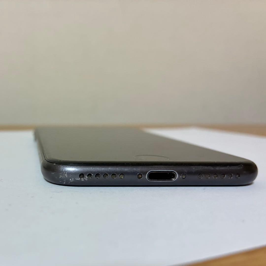 iPhone8 64G Simフリー スペースグレー