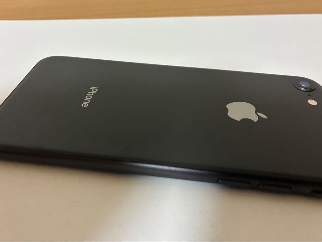 iPhone8 64G Simフリー スペースグレー