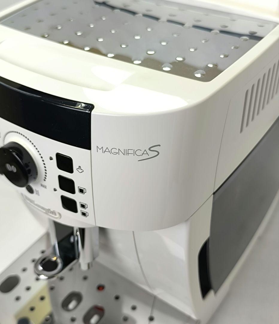 デロンギ　コンパクト全自動コーヒーマシンマグニフィカS ECAM22112W 3