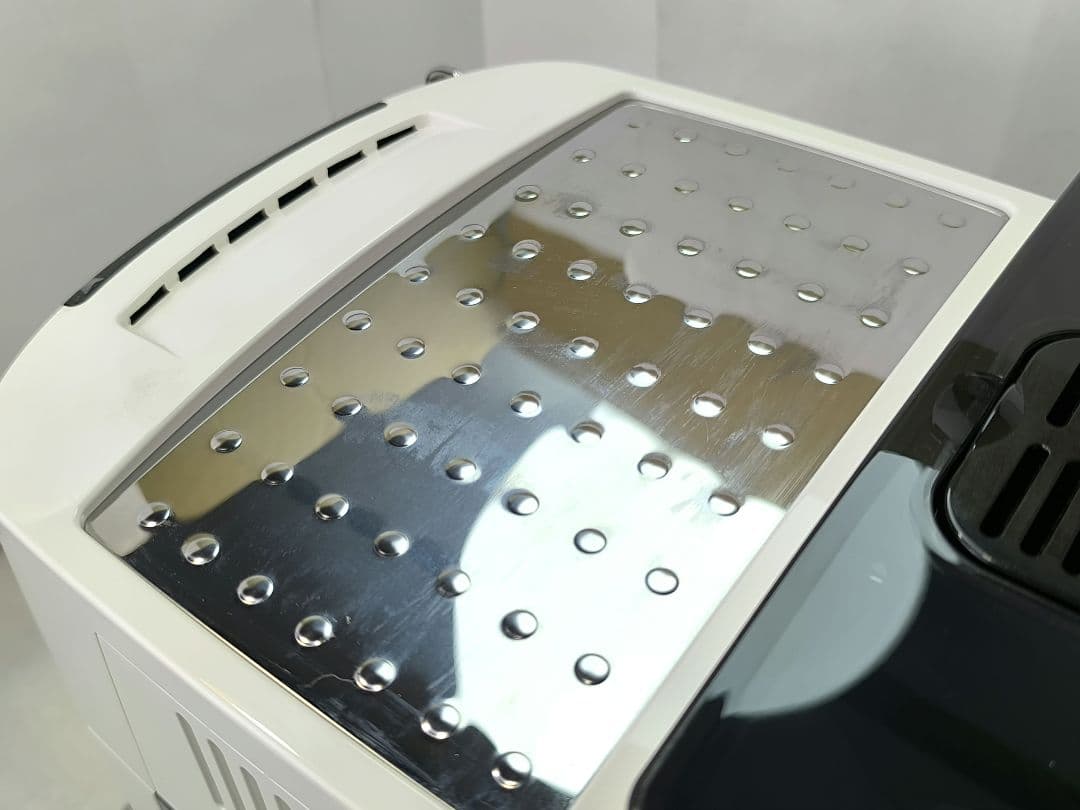 デロンギ　コンパクト全自動コーヒーマシンマグニフィカS ECAM22112W 3