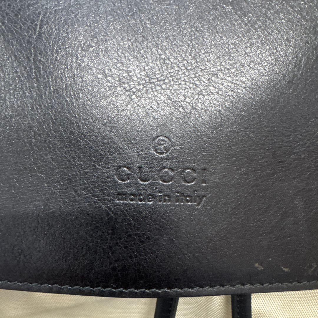 希少　グッチ レザー コンビナイロン リュック バックパック ロゴ型押し