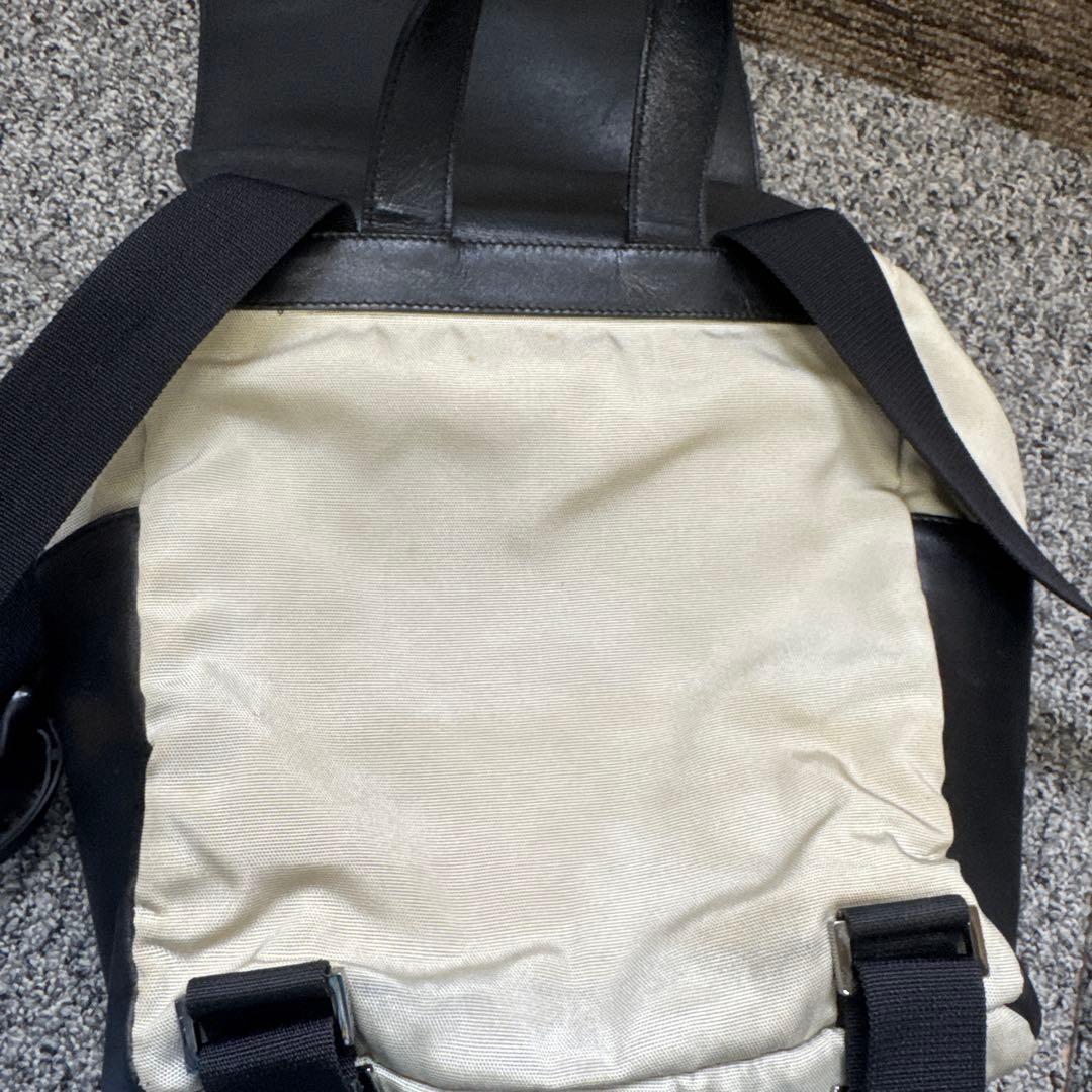 希少　グッチ レザー コンビナイロン リュック バックパック ロゴ型押し