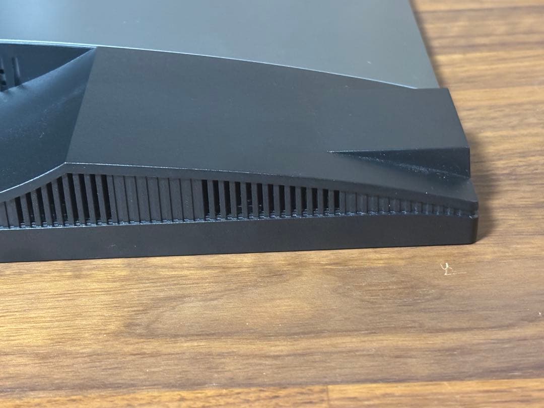 ③DELL U2720QM 27インチ 4Kモニター