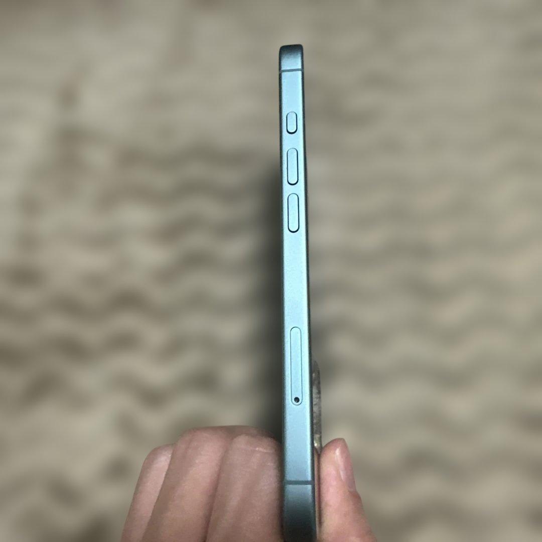 極美品iPhone16 128GB SIMフリー ティール