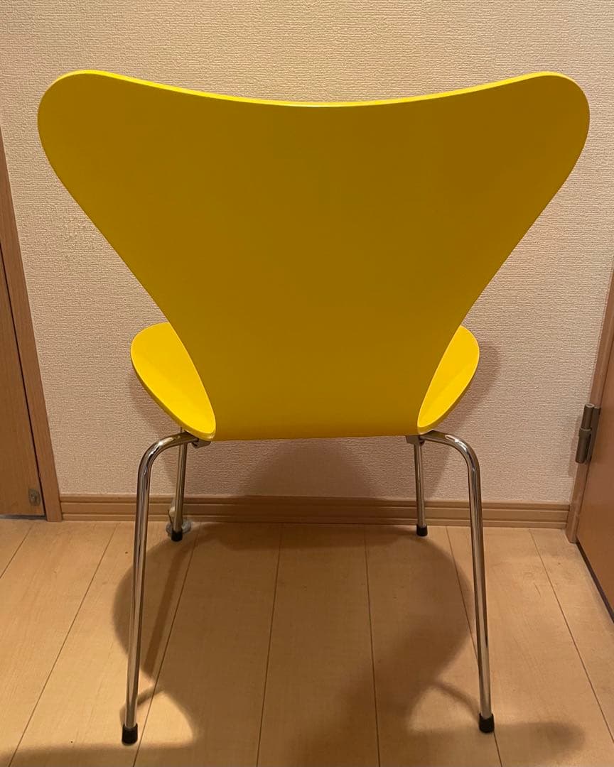 セブンチェア　イエロー　黄色