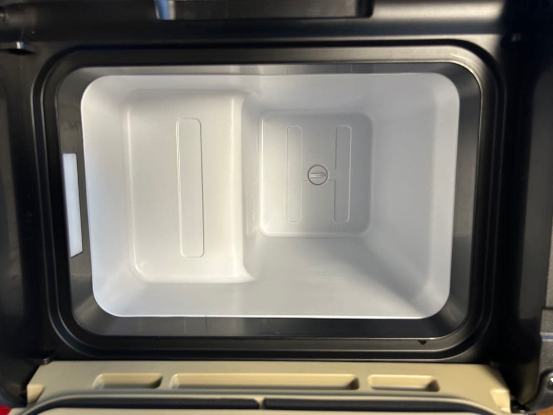 eenour 車載冷蔵庫　D18 18L