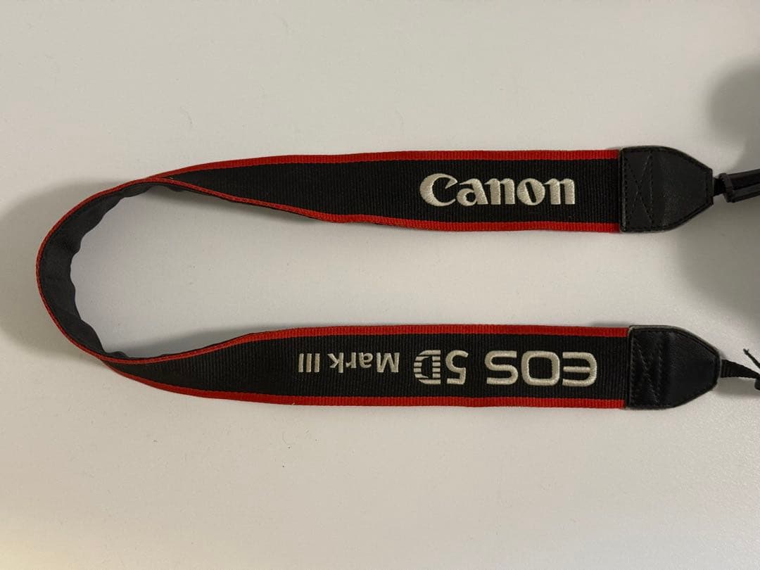 Canon EOS 5D Mark III デジタル一眼レフ