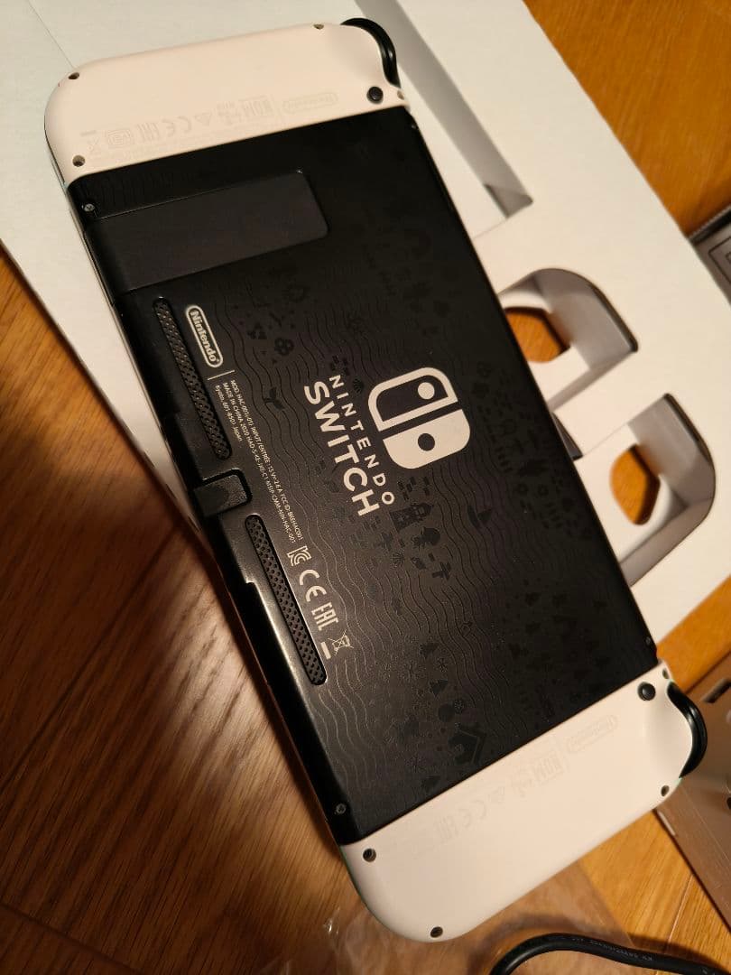 ぴ*す様 美品 Nintendo Switch あつまれ どうぶつの森セット 本