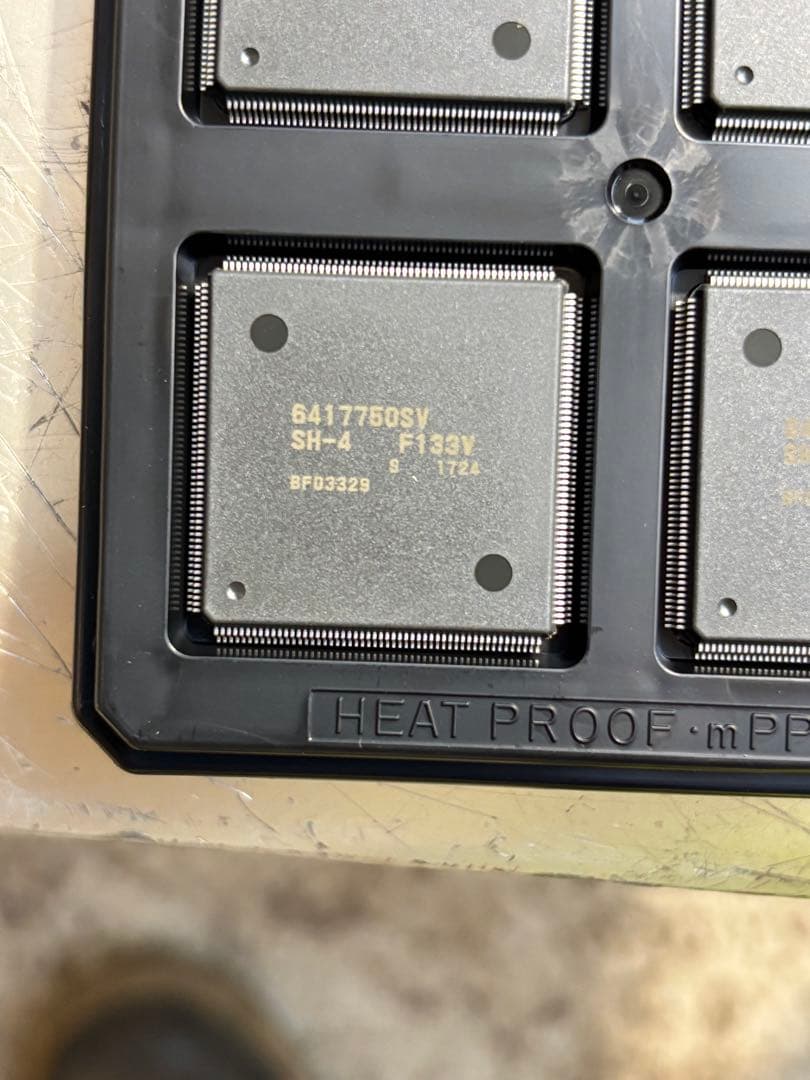 (29個)ルネサス　HD6417750SVF133V。新品同様。未使用.