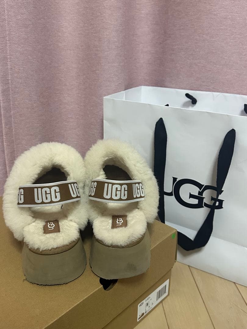 UGG ファンケット 箱＆紙袋付き