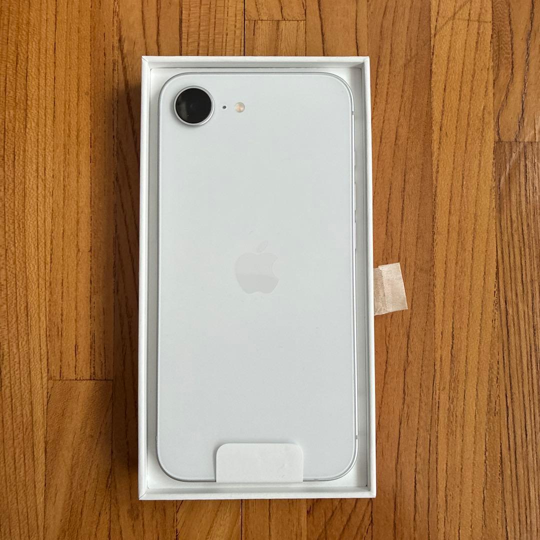 Apple iPhone 16e 128g ホワイト 本体