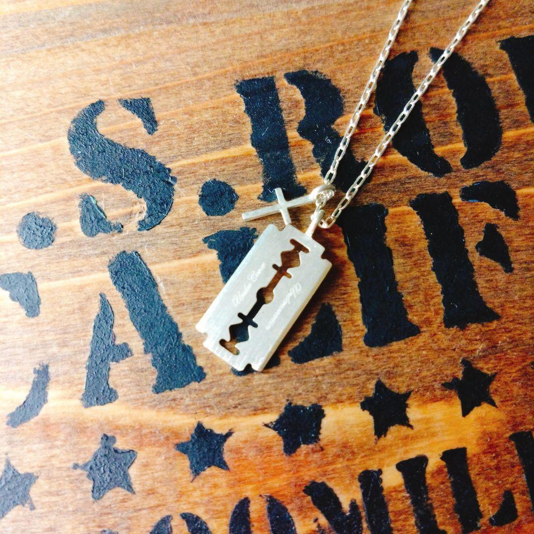 UNDERCOVER シルバーネックレス カミソリ&十字架