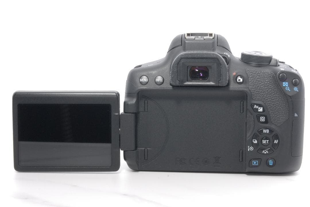 【極美品】Wi-Fi搭載　Canon kiss X8i　バイアングル液晶