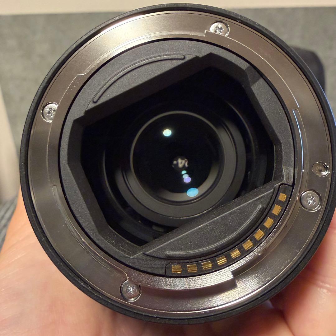 完動品　SONY レンズ　FE 24-70mm F2.8 GM II
