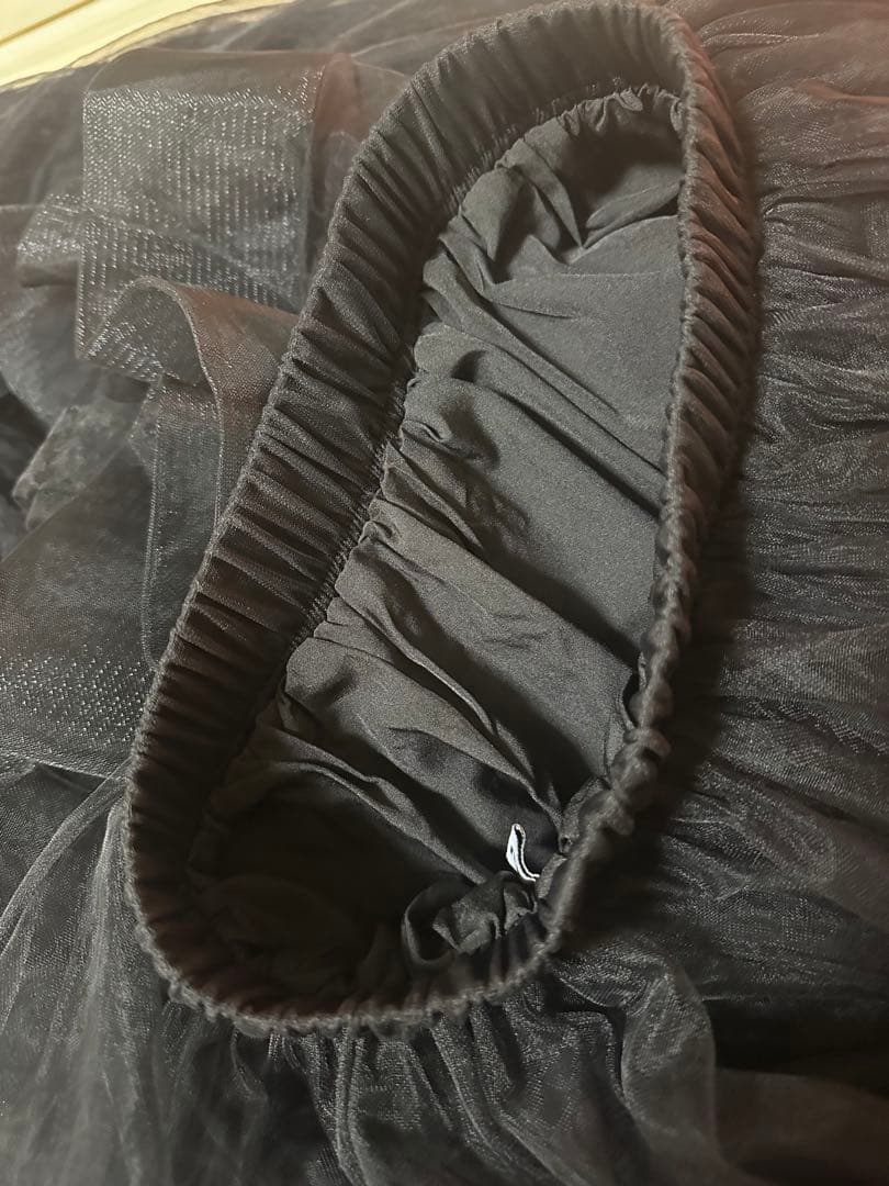 ボリューム フリルチュールスカート